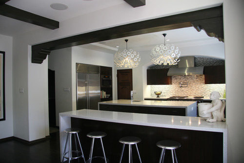 Modern Kitchen by Los Angeles Architects & Designers Lewis / Schoeplein architects via Houzz