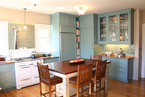 Traditional Kitchen by Oakland Architects & Designers Lorin Hill, Architect via Houzz